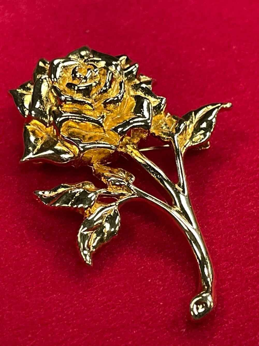 Vintage High-Polish 3D Gold-Tone Rose Brooch (Great Mother's Day Gift!)